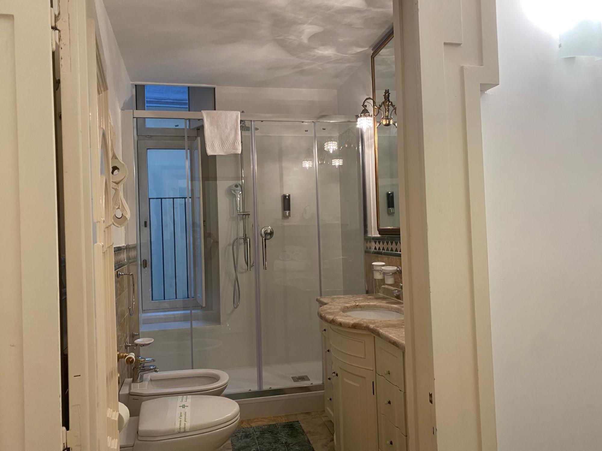 סלרנו Bella Domus Suites מראה חיצוני תמונה